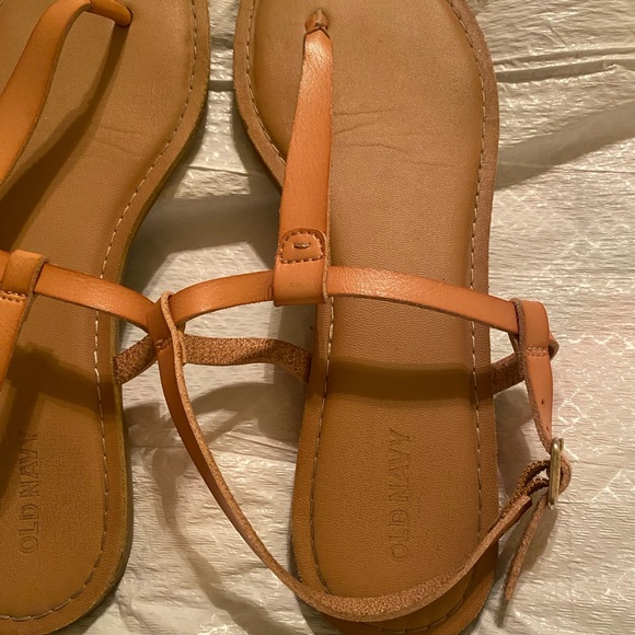 Sandals Old Navy Faux Leather Tan T-Strap - Picture 4 of 5